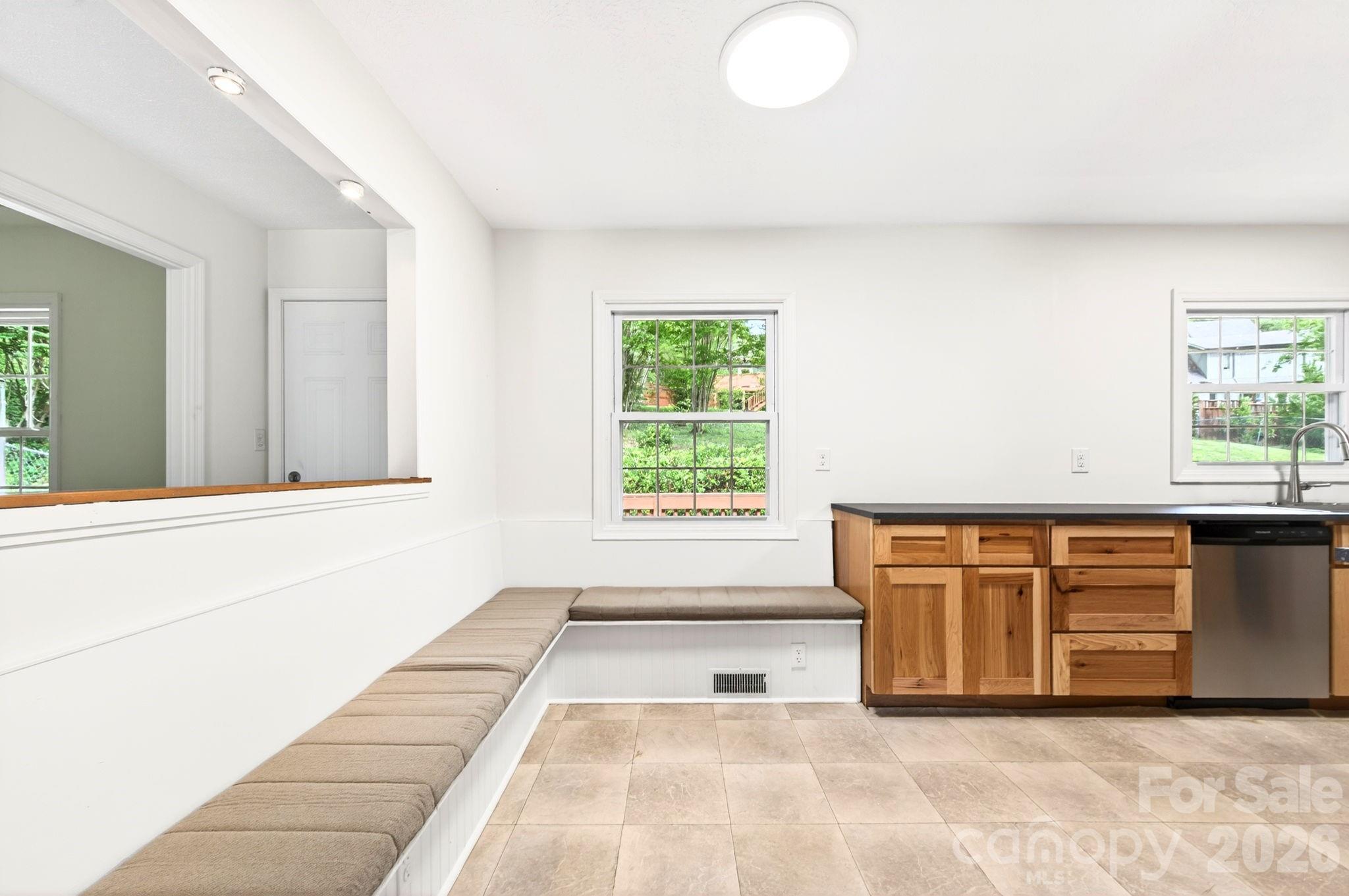 34 Wolfe Cove Road Asheville NC 28804