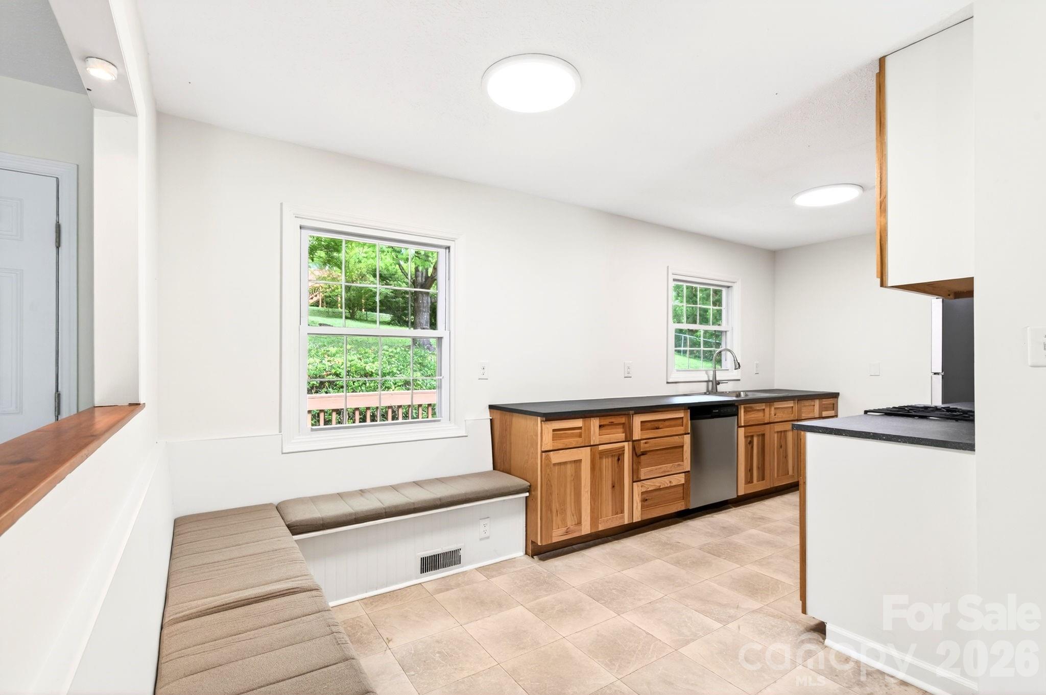 34 Wolfe Cove Road Asheville NC 28804