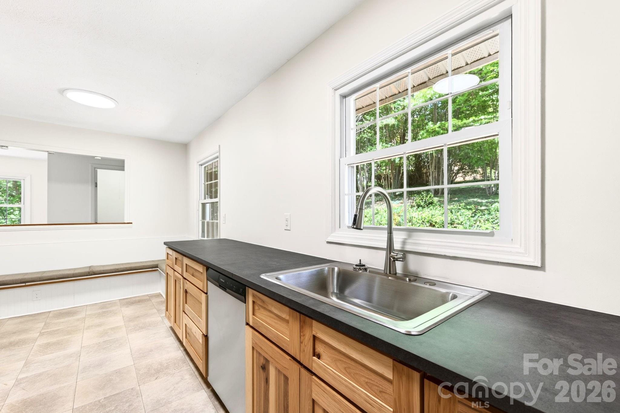 34 Wolfe Cove Road Asheville NC 28804