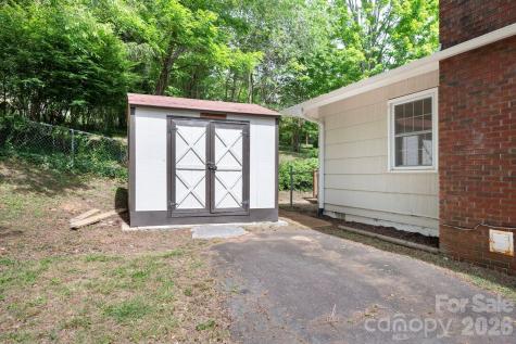 34 Wolfe Cove Road Asheville NC 28804