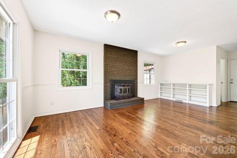 34 Wolfe Cove Road Asheville NC 28804