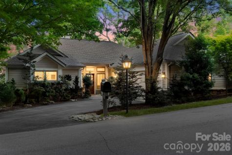 8 Spring Ridge Lane Hendersonville NC 28739