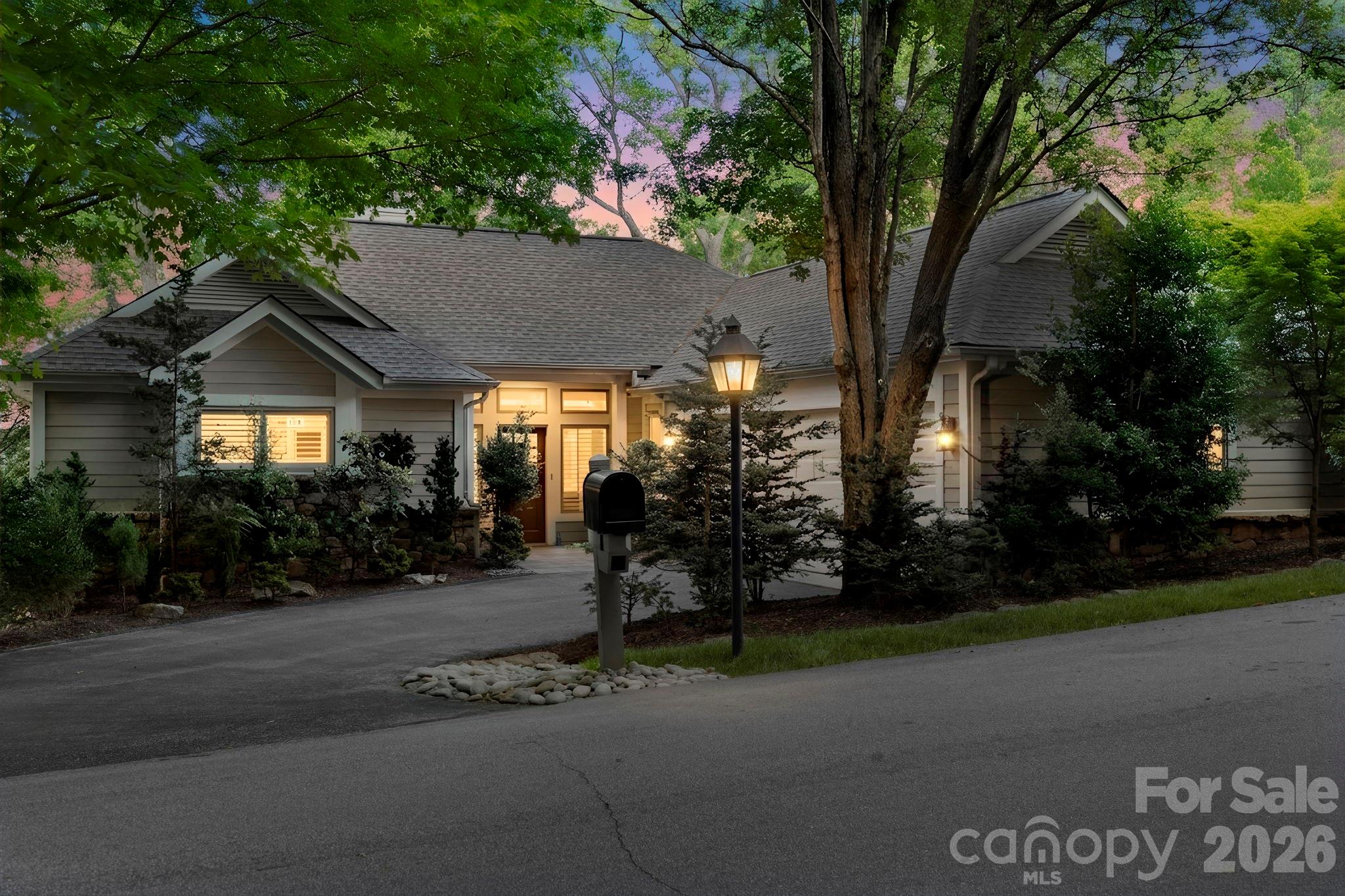 8 Spring Ridge Lane Hendersonville NC 28739