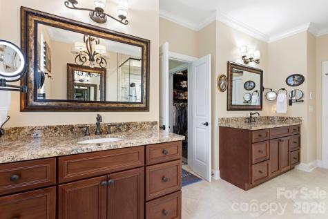 8 Spring Ridge Lane Hendersonville NC 28739