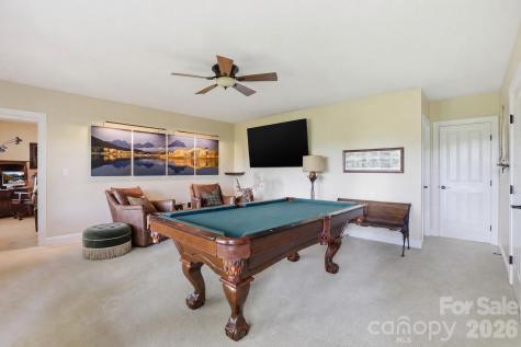 8 Spring Ridge Lane Hendersonville NC 28739