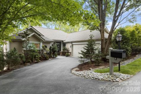 8 Spring Ridge Lane Hendersonville NC 28739