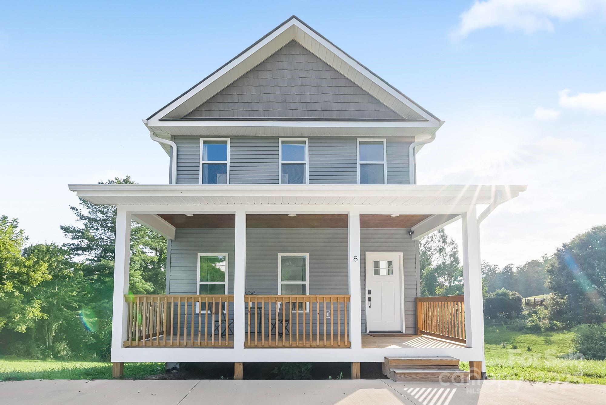 8 Green Tree Lane Asheville NC 28805