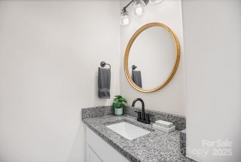 8 Green Tree Lane Asheville NC 28805