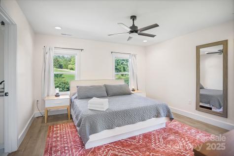 8 Green Tree Lane Asheville NC 28805