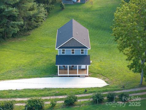 8 Green Tree Lane Asheville NC 28805