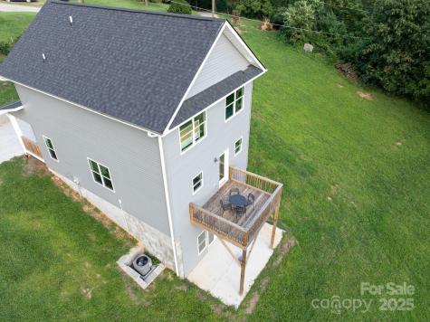 8 Green Tree Lane Asheville NC 28805