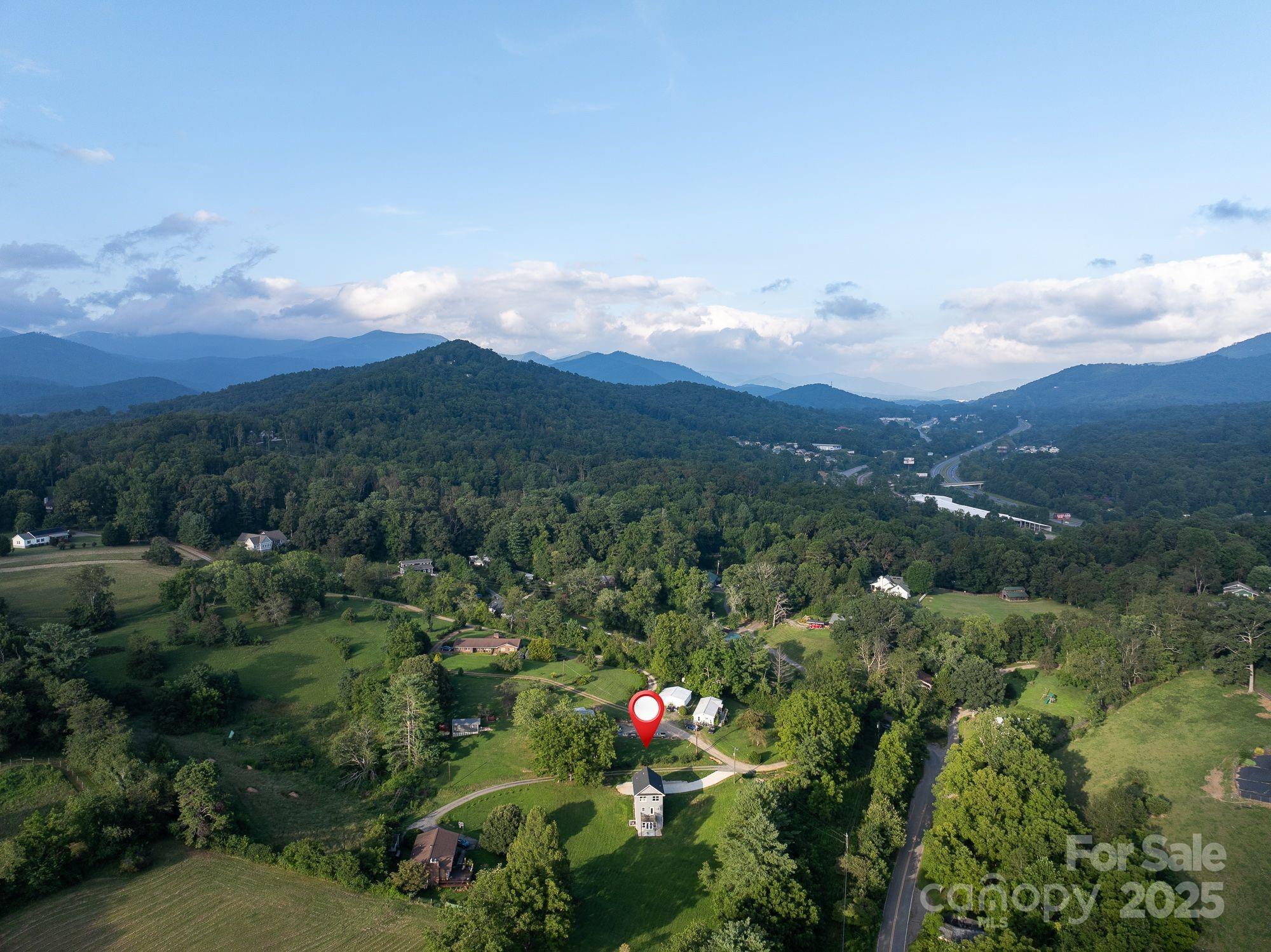 8 Green Tree Lane Asheville NC 28805