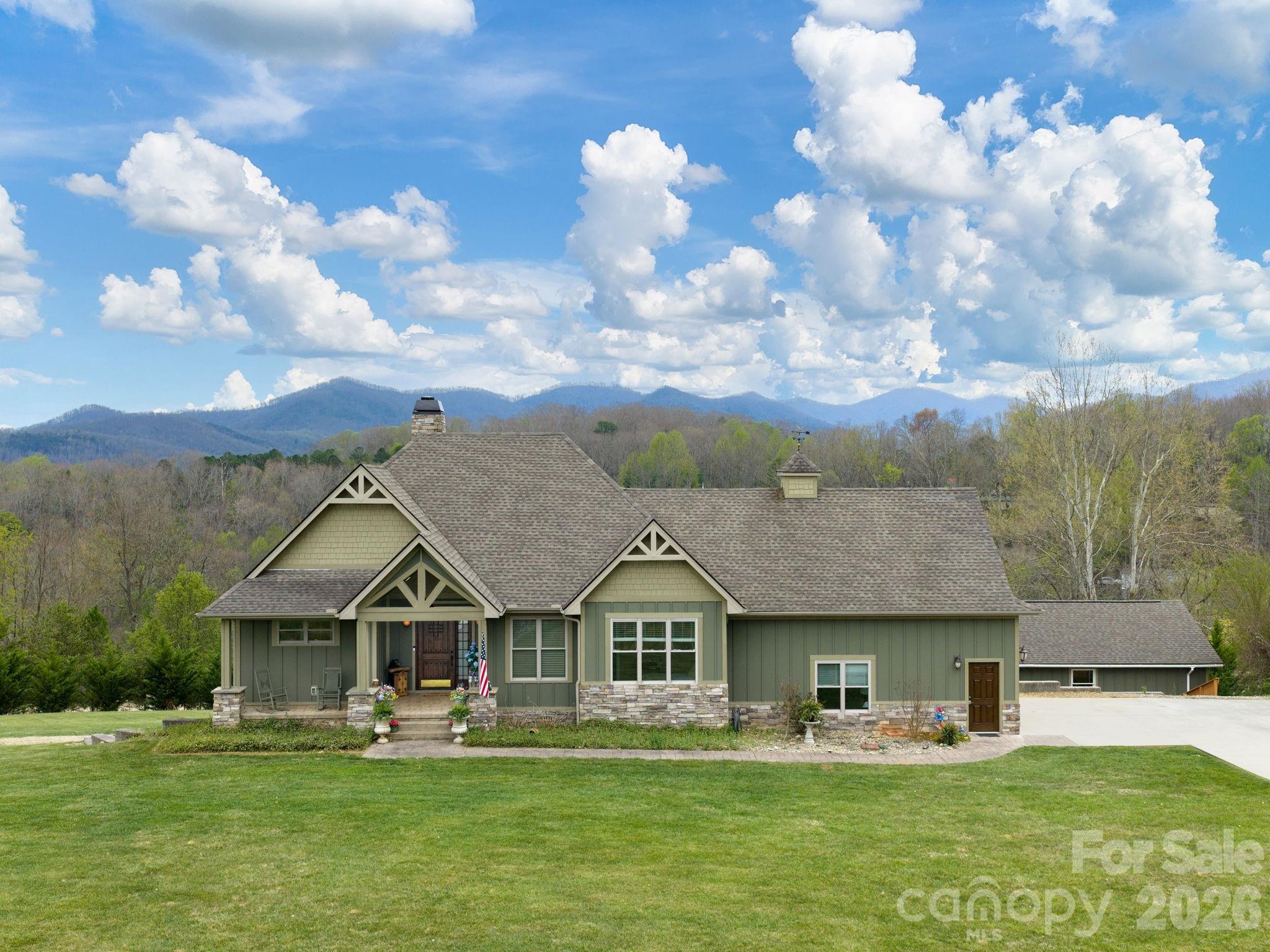 193 Youngs Cove Road Candler NC 28715