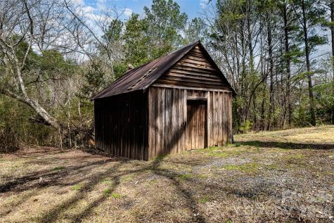 502 W Allenton Street Mount Gilead NC 27306
