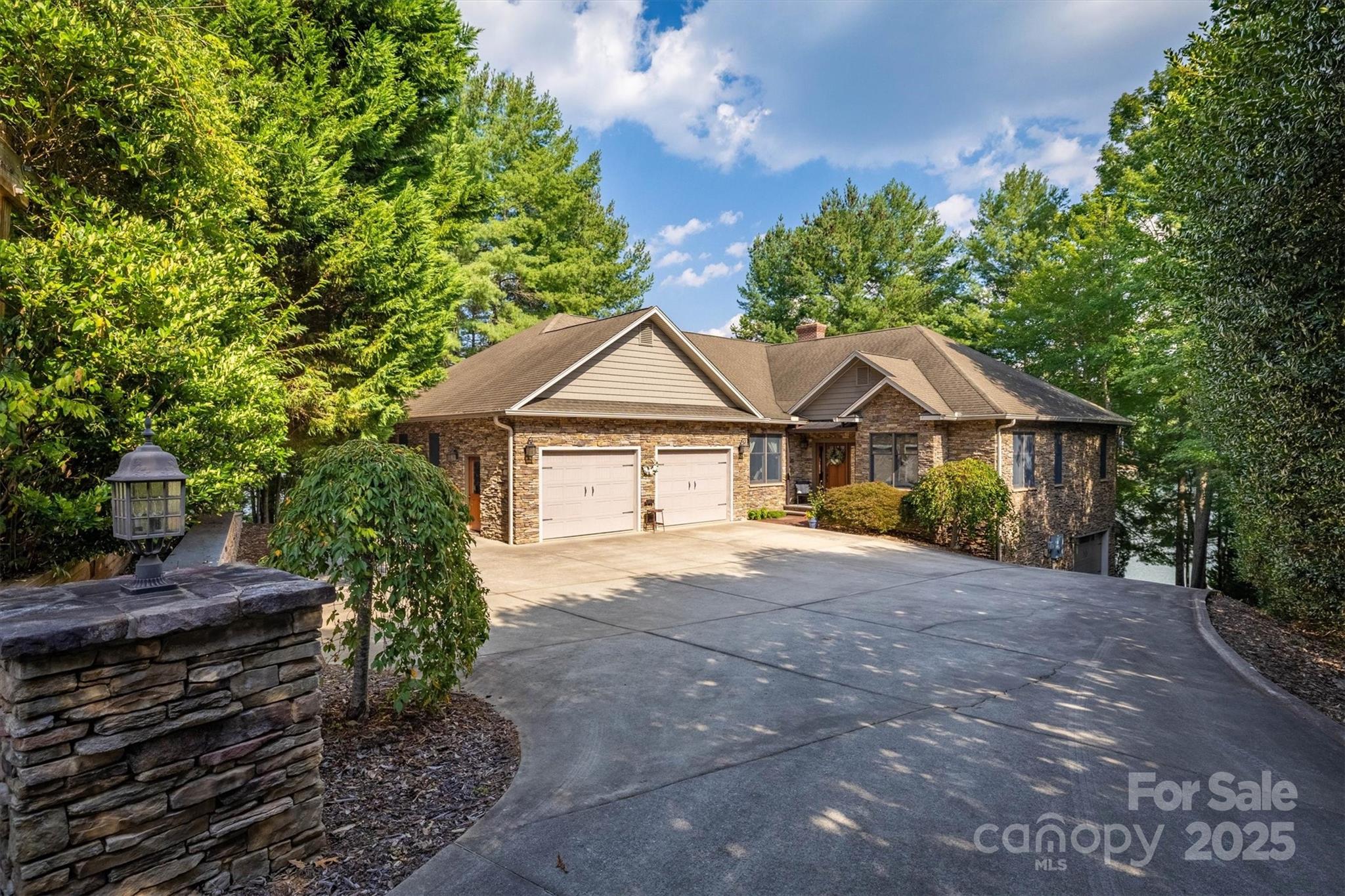 Morganton NC, 1831 Sandy Cove Drive