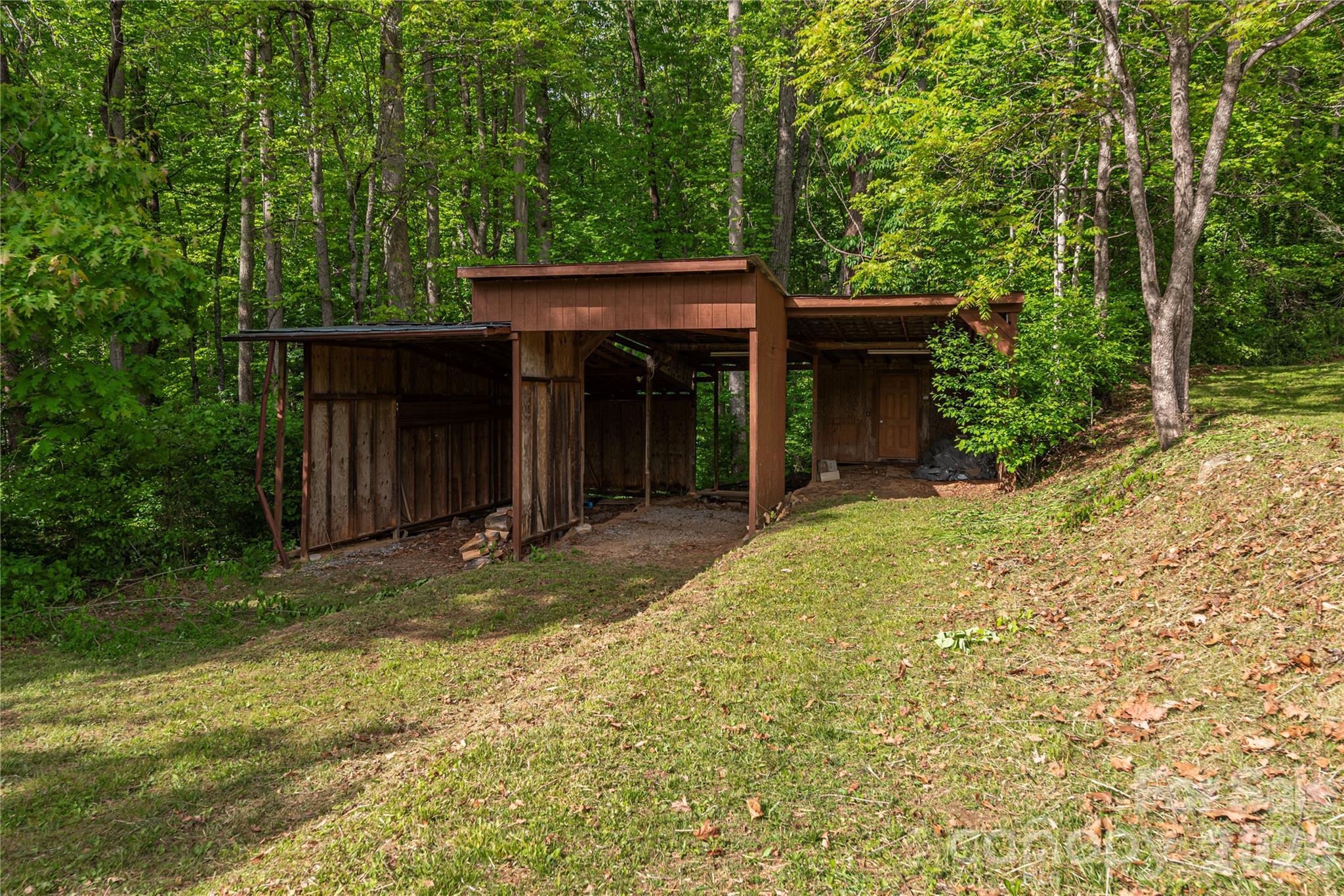 393 Carver Mountain Valley Sylva NC 28779