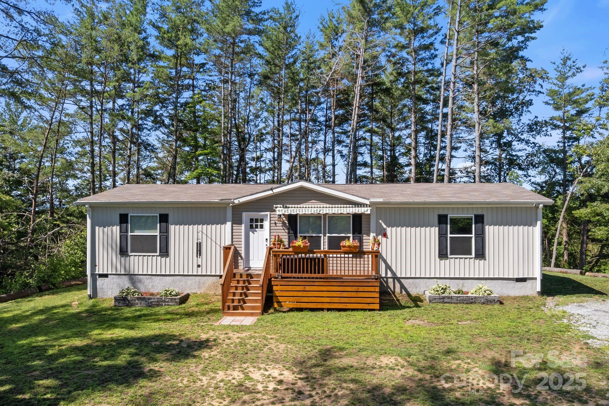 102 Kiwassa Lane Hendersonville NC 28792