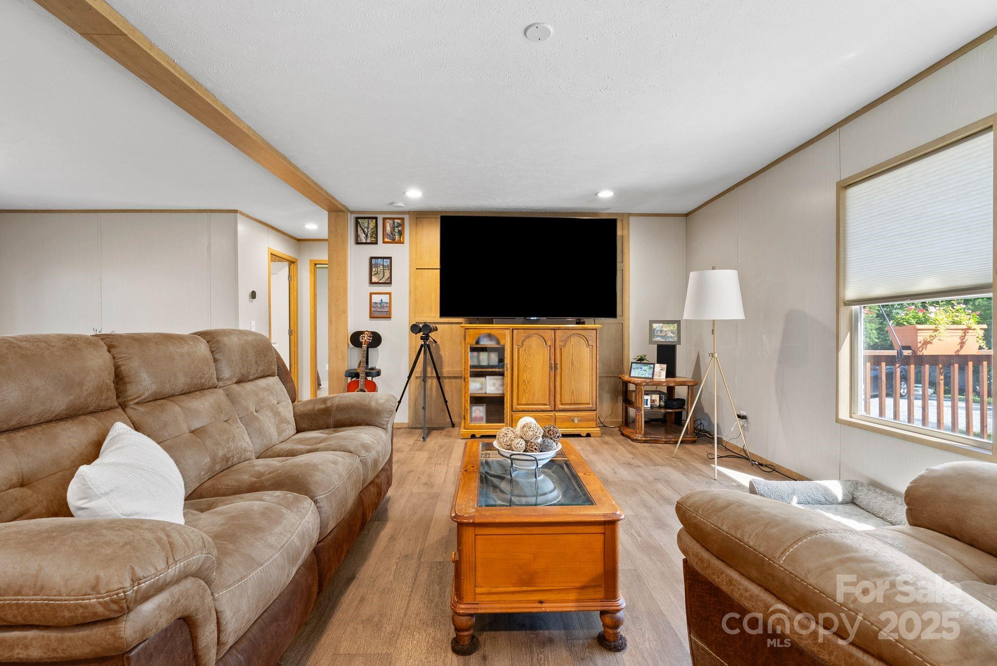 102 Kiwassa Lane Hendersonville NC 28792