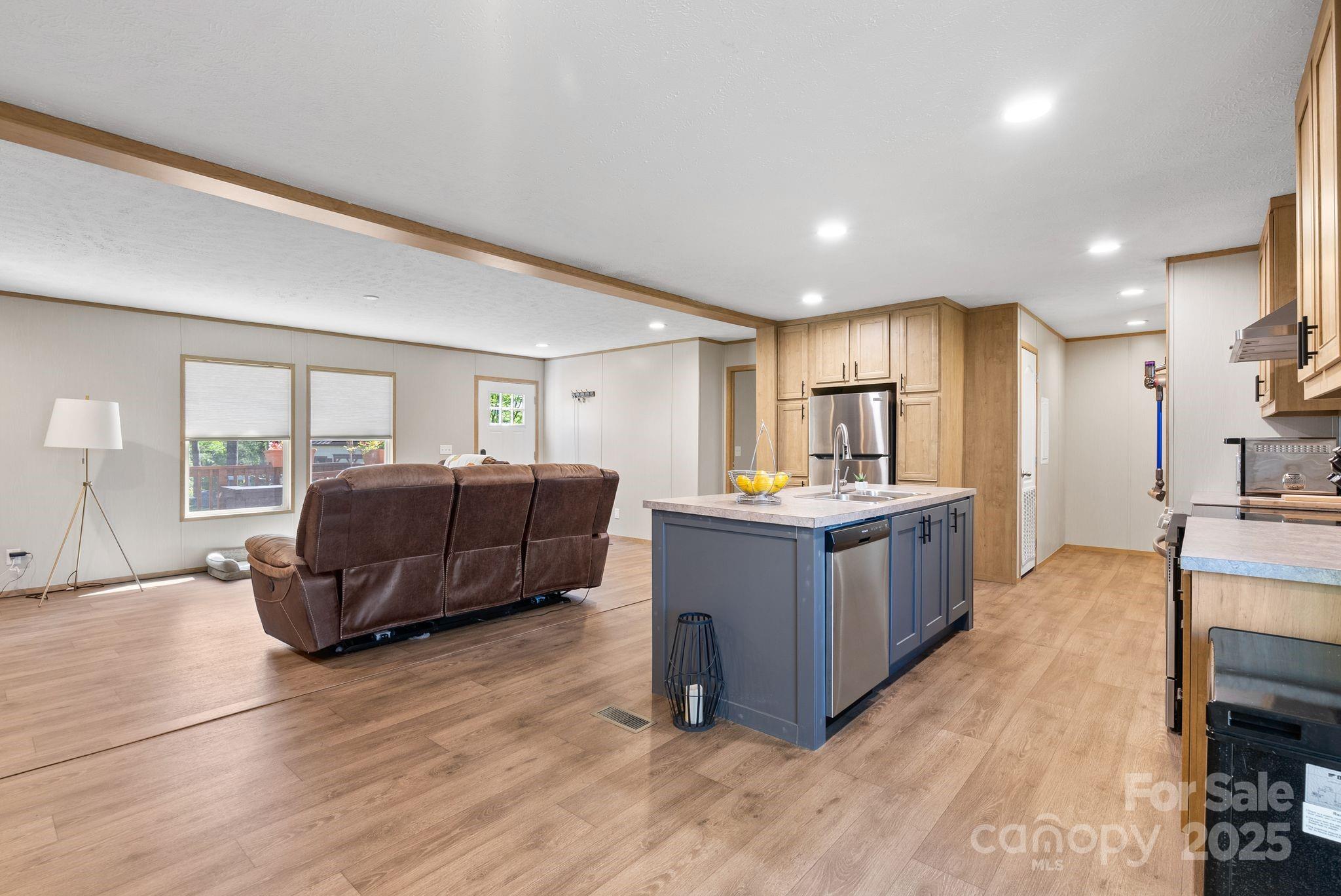 102 Kiwassa Lane Hendersonville NC 28792