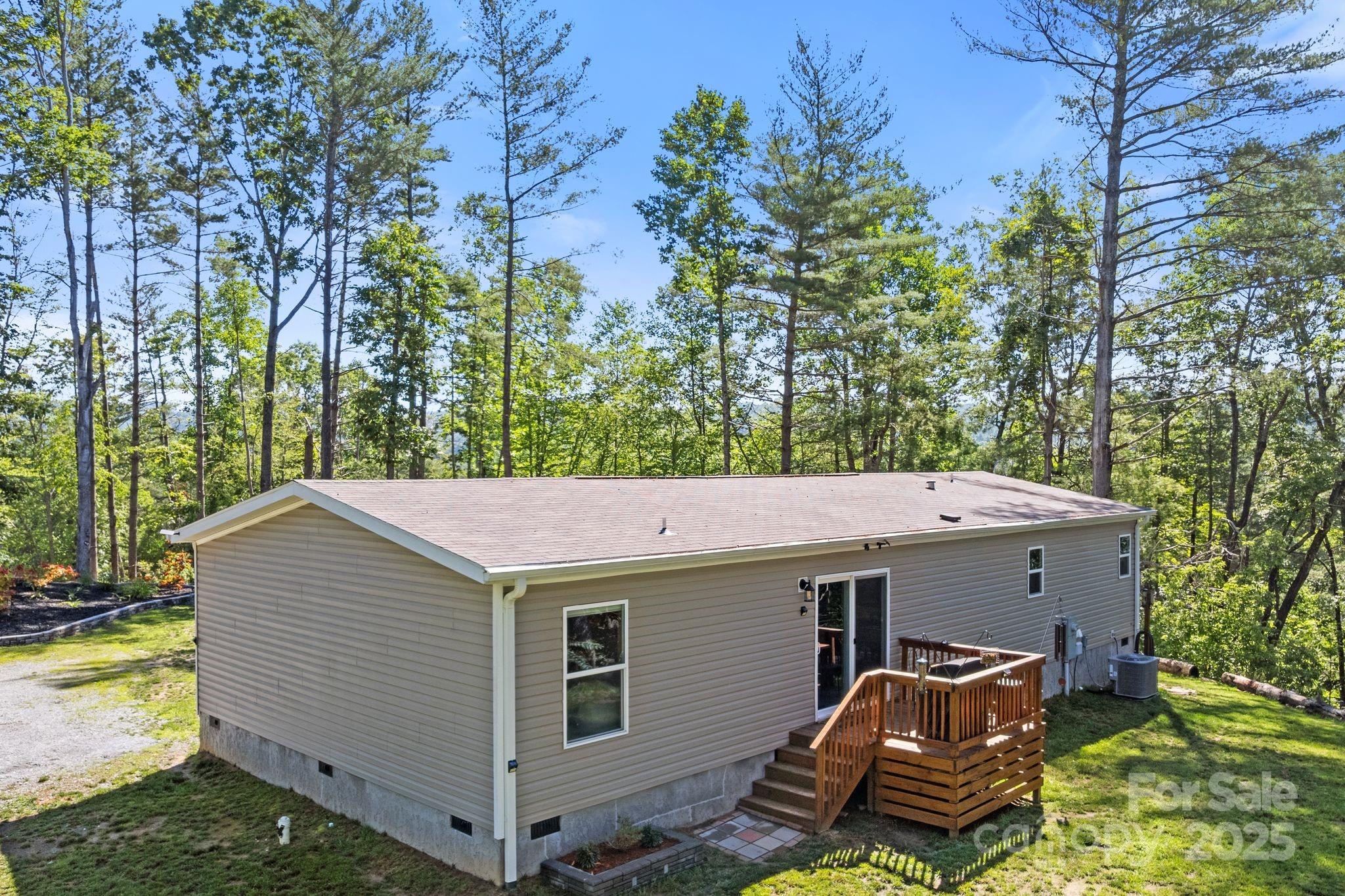 102 Kiwassa Lane Hendersonville NC 28792