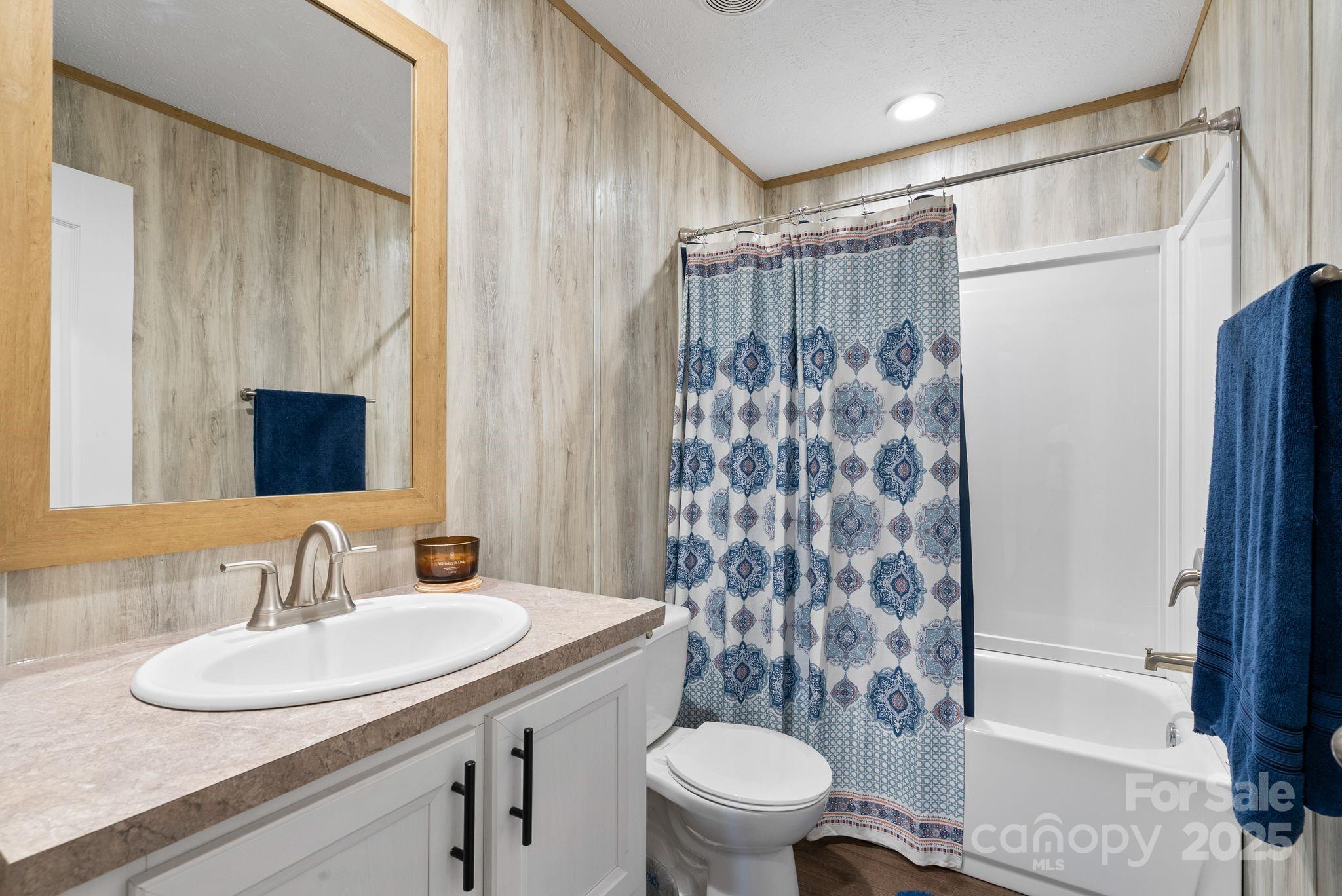 102 Kiwassa Lane Hendersonville NC 28792