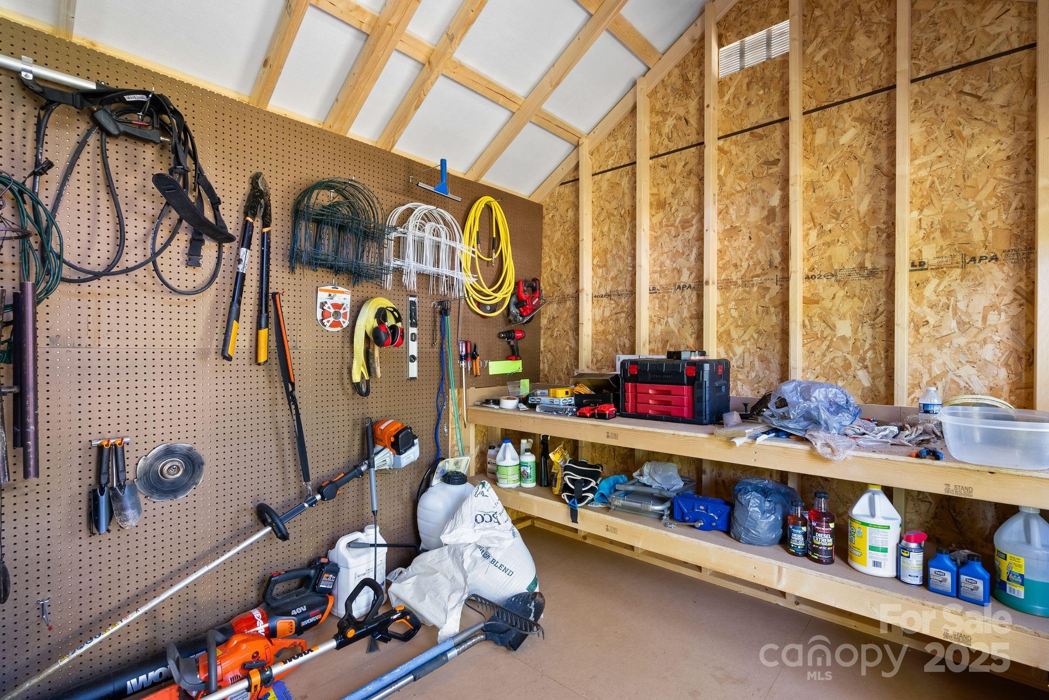 102 Kiwassa Lane Hendersonville NC 28792
