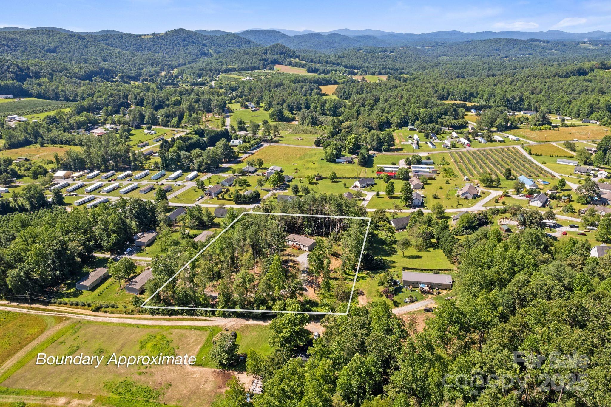 102 Kiwassa Lane Hendersonville NC 28792