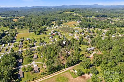 102 Kiwassa Lane Hendersonville NC 28792