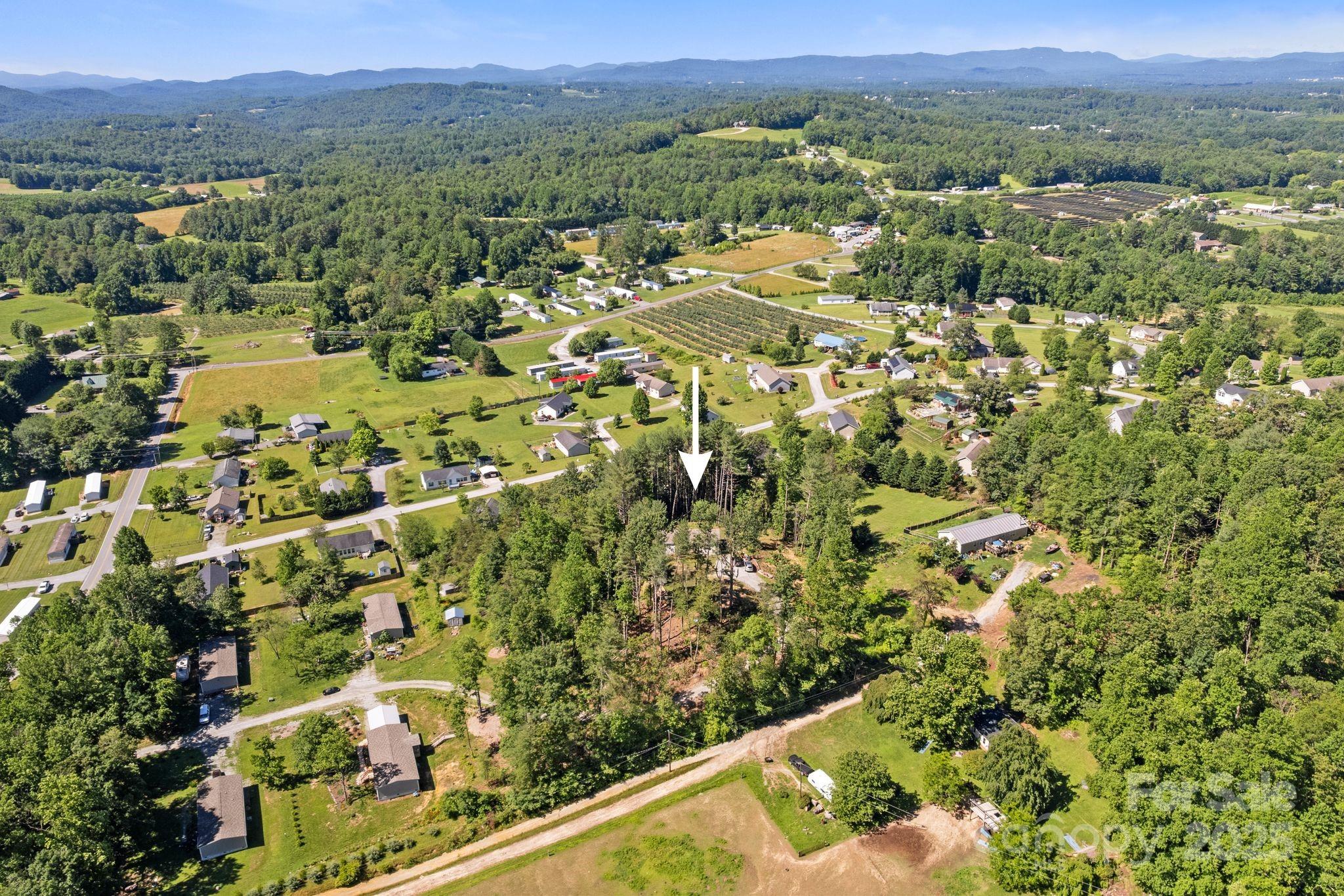 102 Kiwassa Lane Hendersonville NC 28792