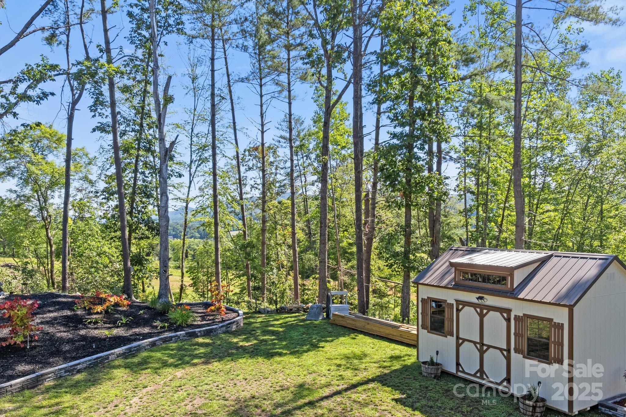 102 Kiwassa Lane Hendersonville NC 28792