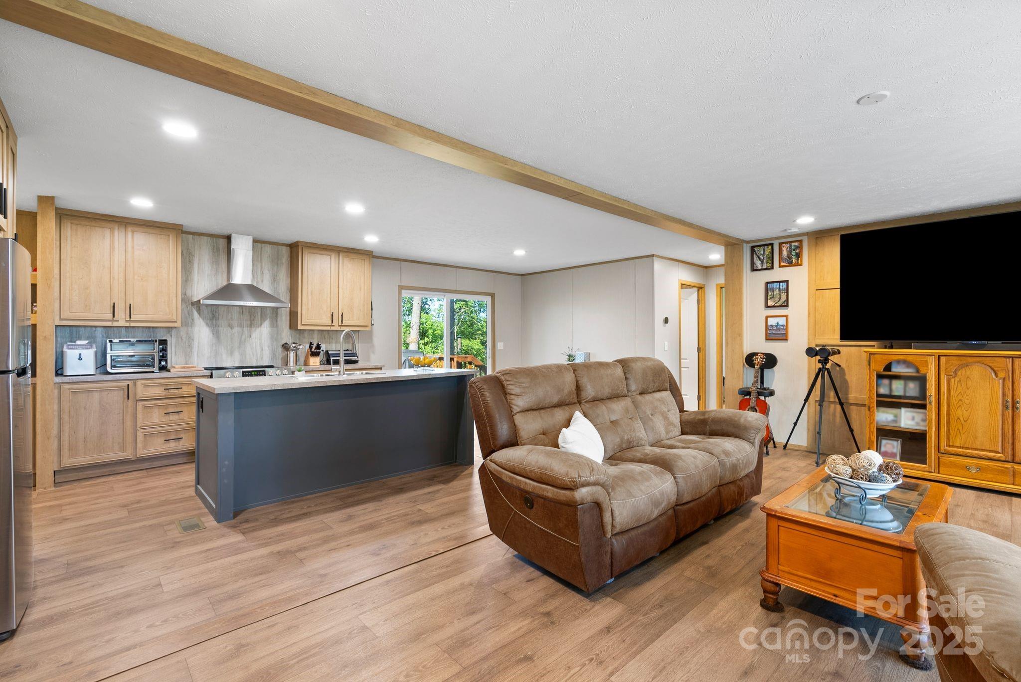 102 Kiwassa Lane Hendersonville NC 28792