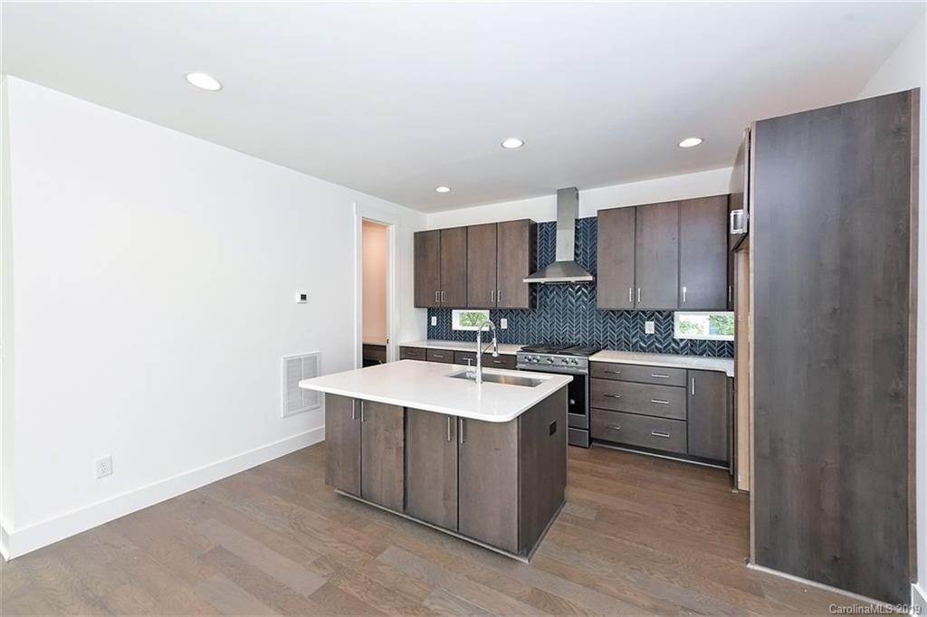 416 Wesley Heights Way Charlotte NC 28208