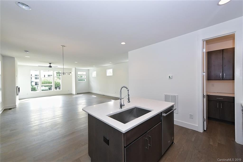 416 Wesley Heights Way Charlotte NC 28208