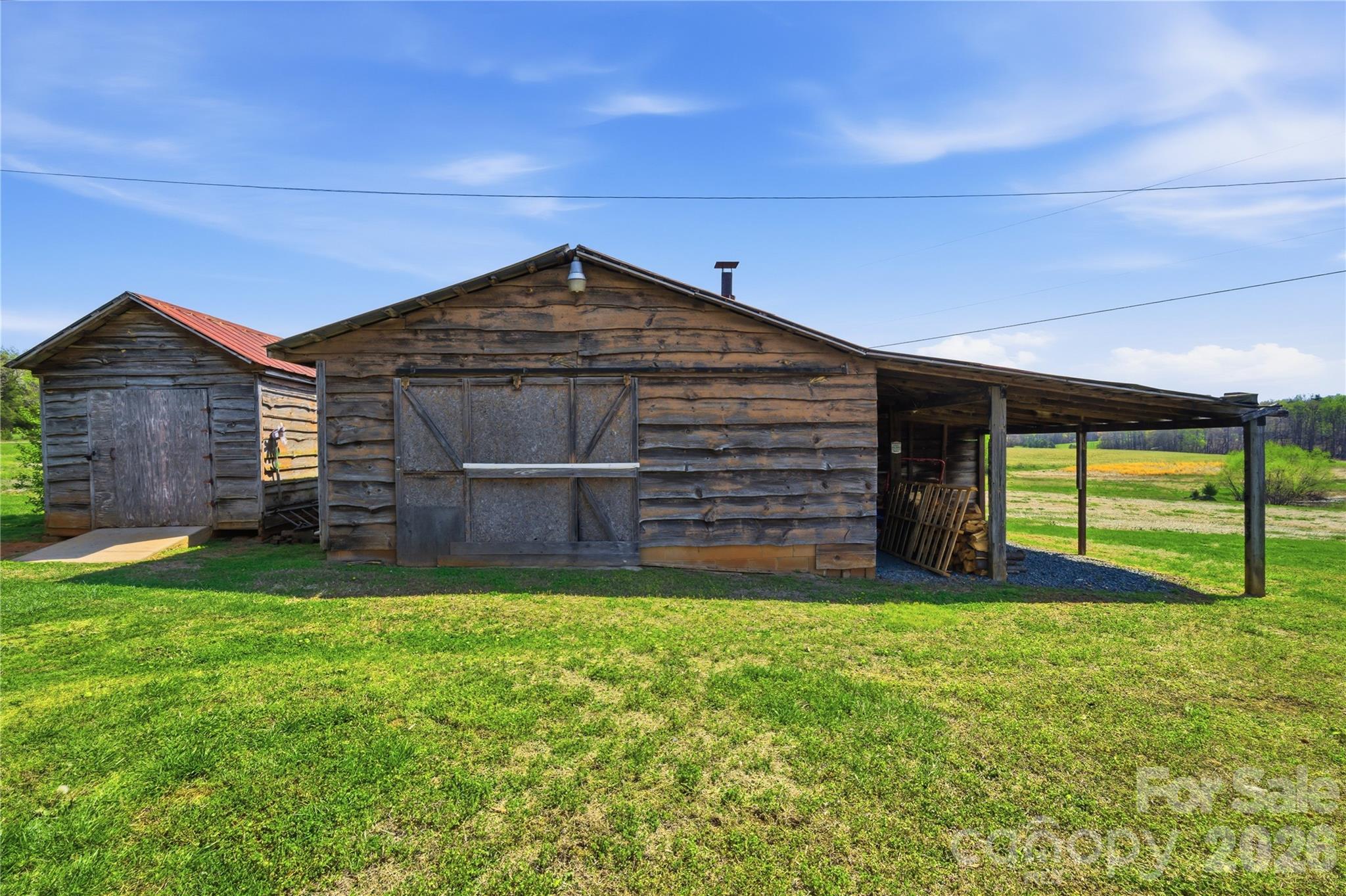 2452 Tower Road East Bend NC 27018