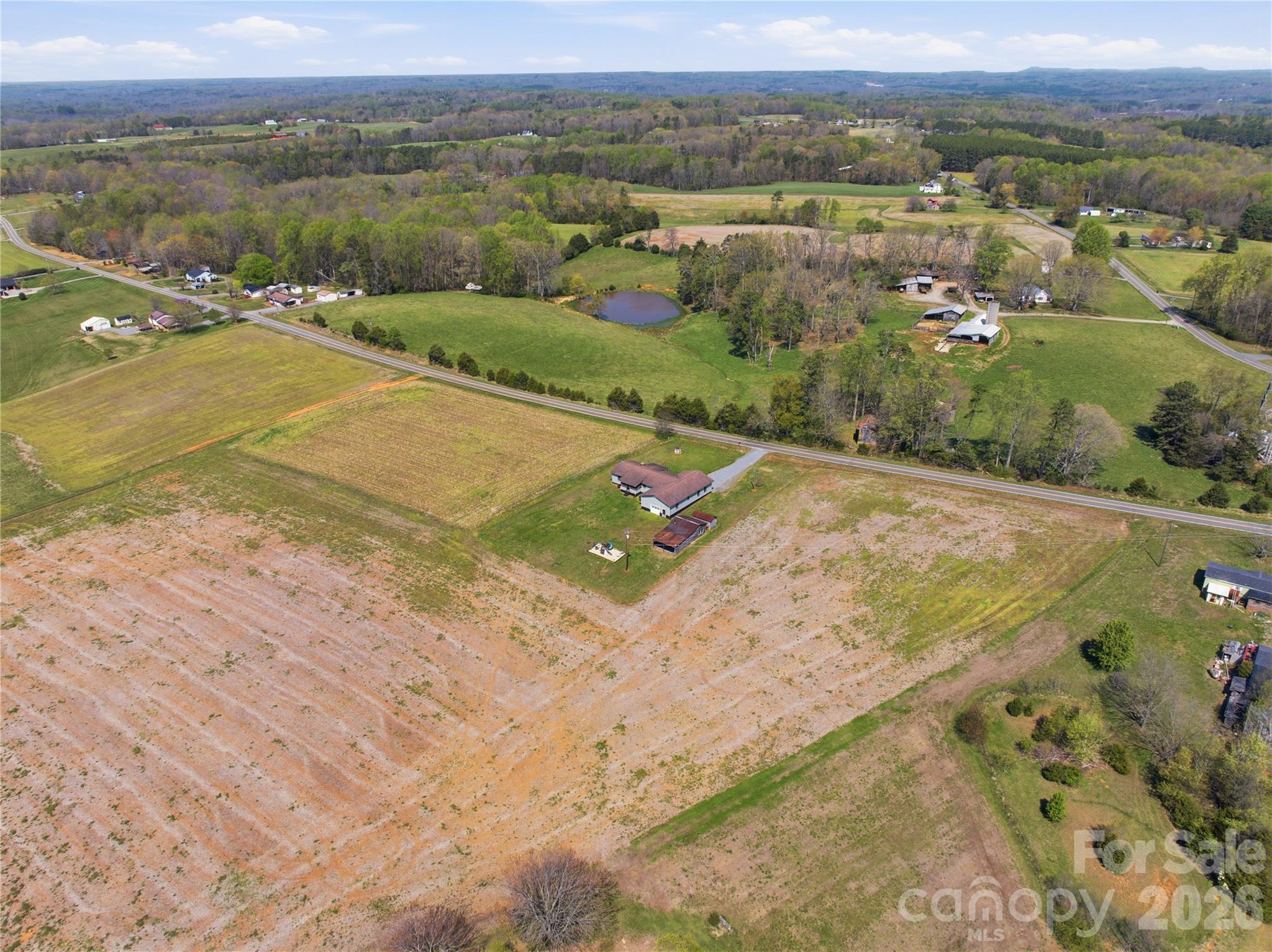 2452 Tower Road East Bend NC 27018