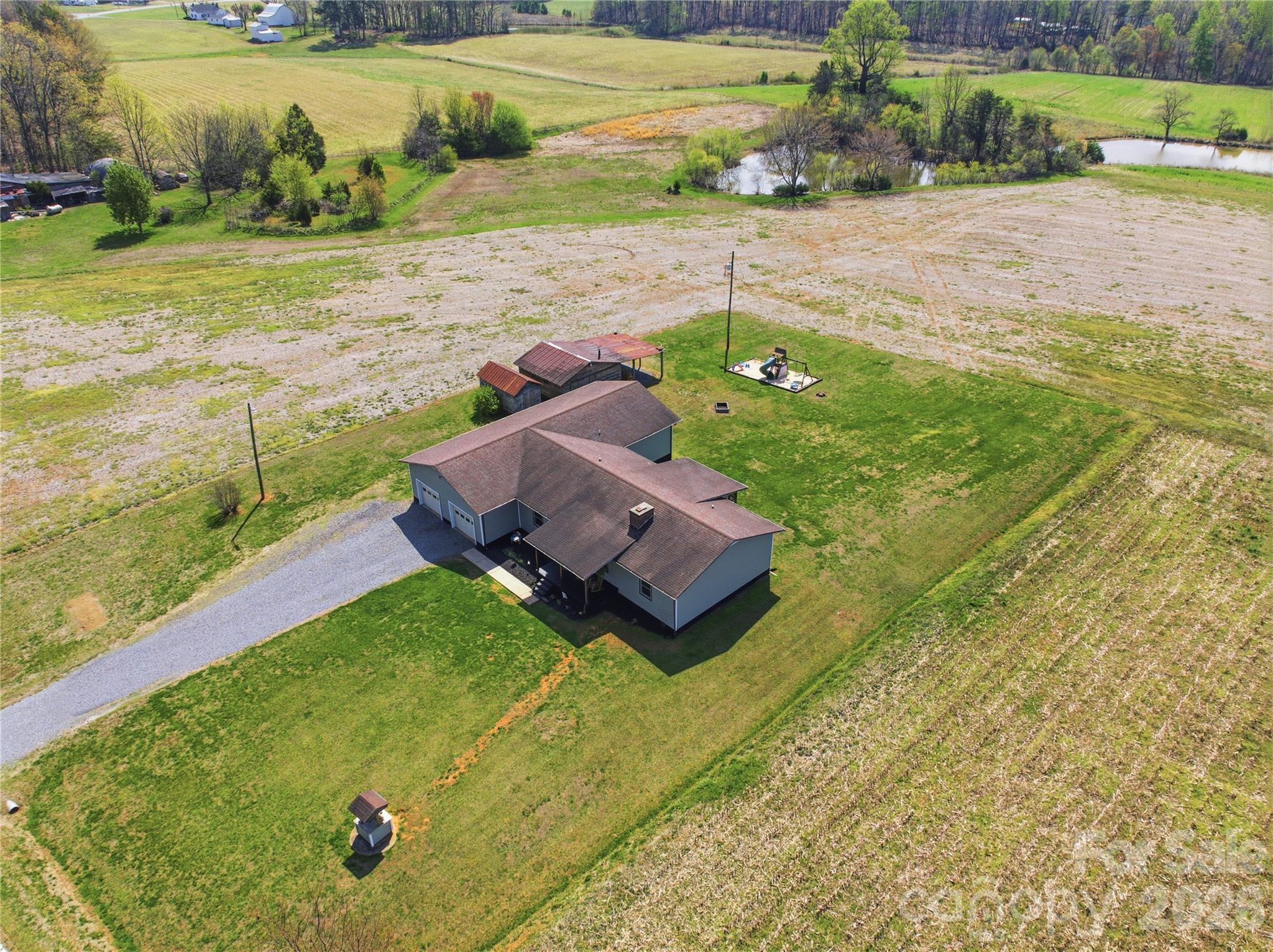 2452 Tower Road East Bend NC 27018