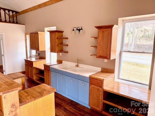6367 Nc 261 Highway Bakersville NC 28705