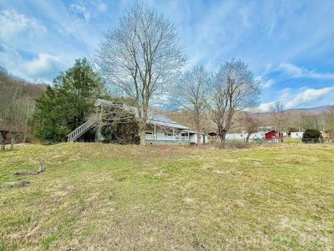 6367 Nc 261 Highway Bakersville NC 28705