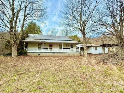 6367 Nc 261 Highway Bakersville NC 28705