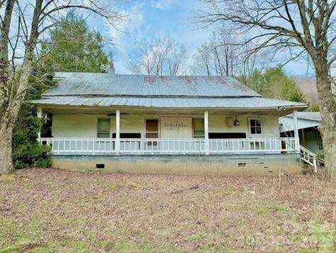 6367 Nc 261 Highway Bakersville NC 28705