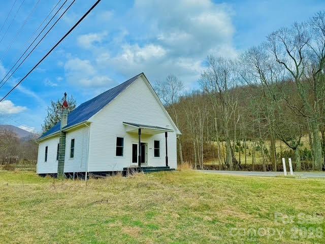 6367 Nc 261 Highway Bakersville NC 28705