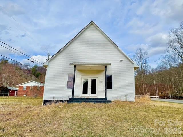 6367 Nc 261 Highway Bakersville NC 28705