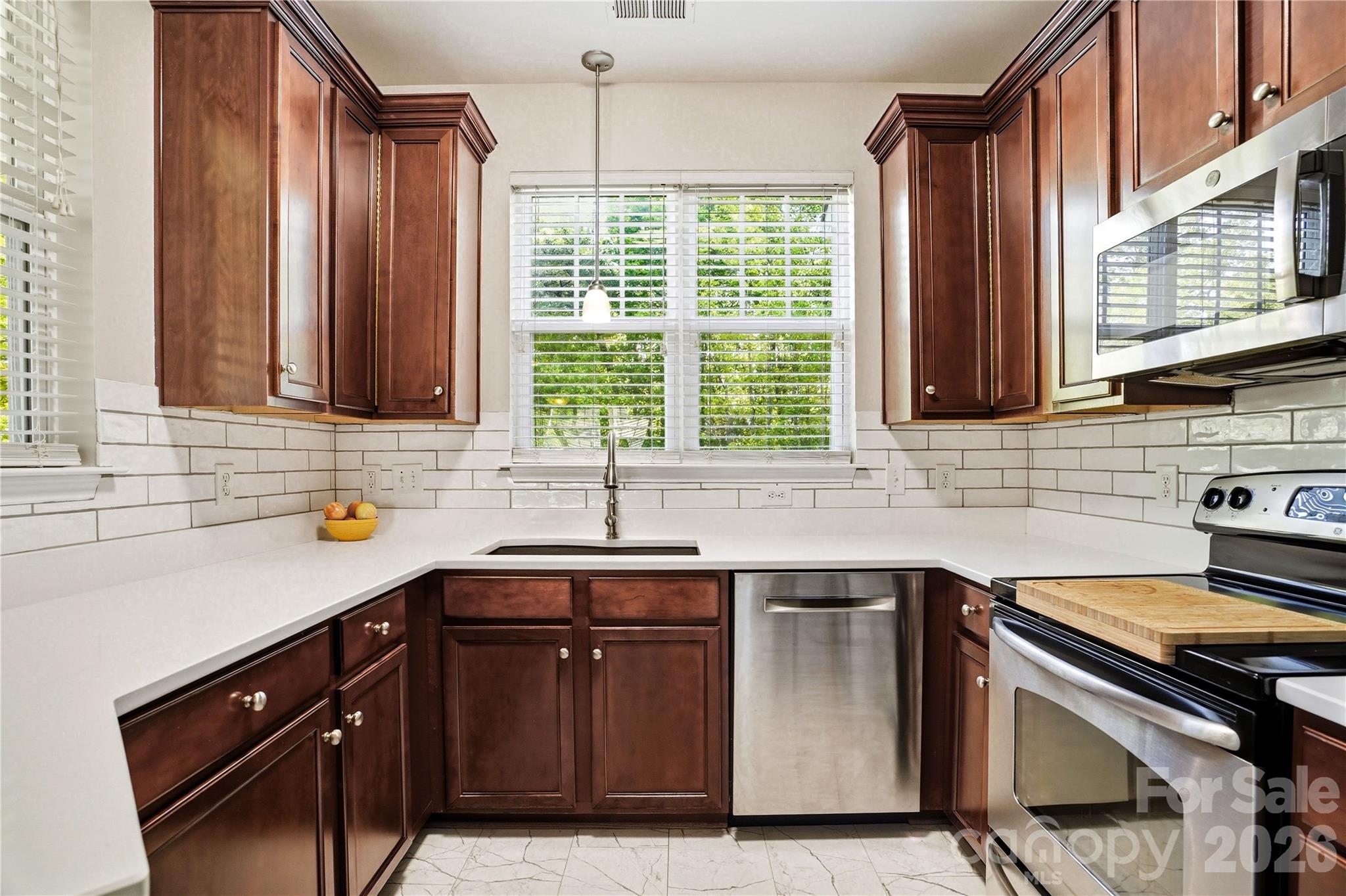 6048 Champions Crest Drive Charlotte NC 28269