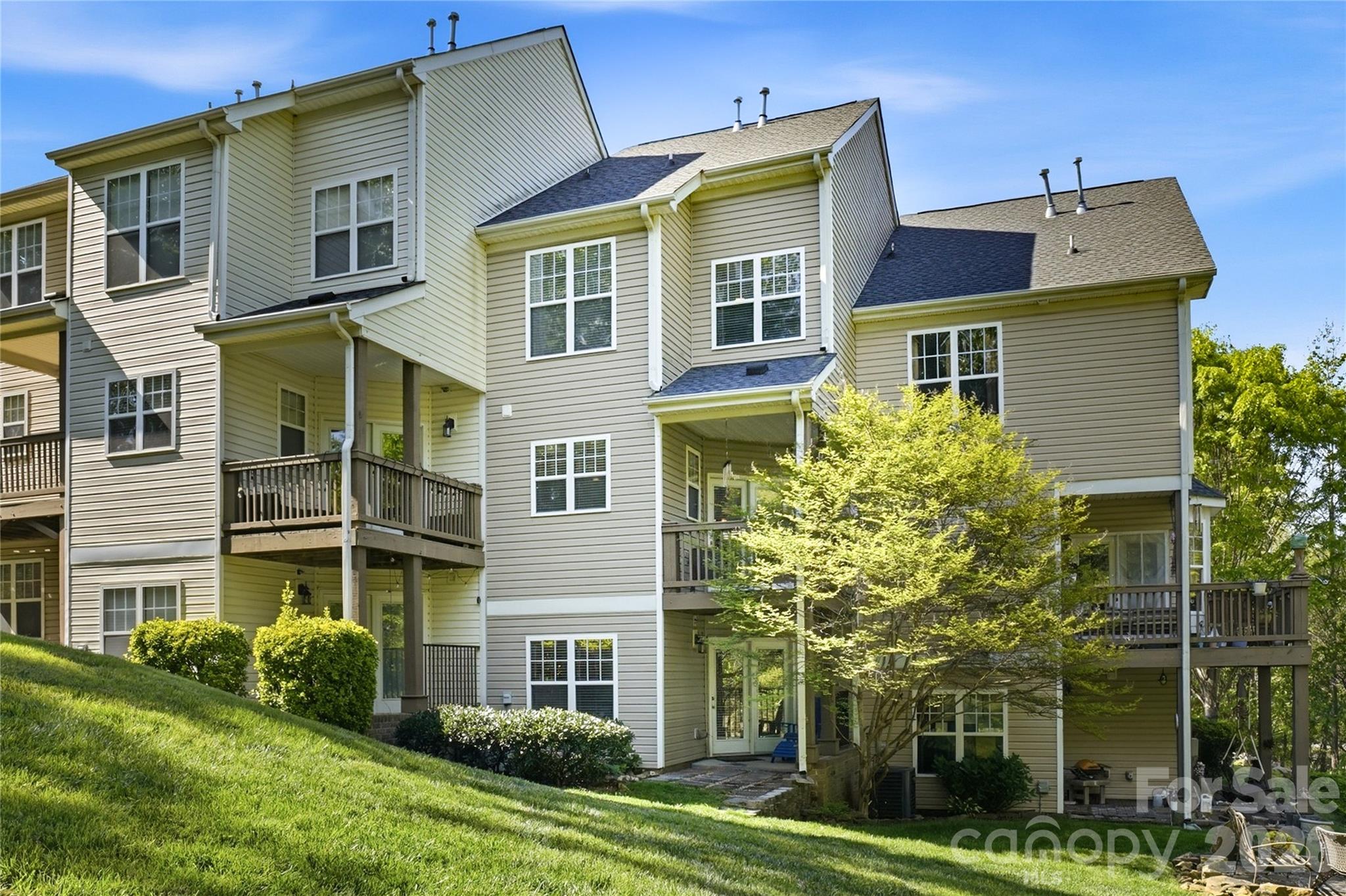 6048 Champions Crest Drive Charlotte NC 28269