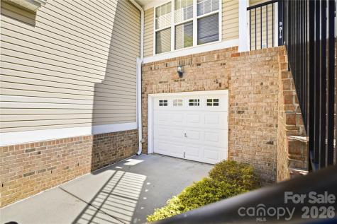 6048 Champions Crest Drive Charlotte NC 28269