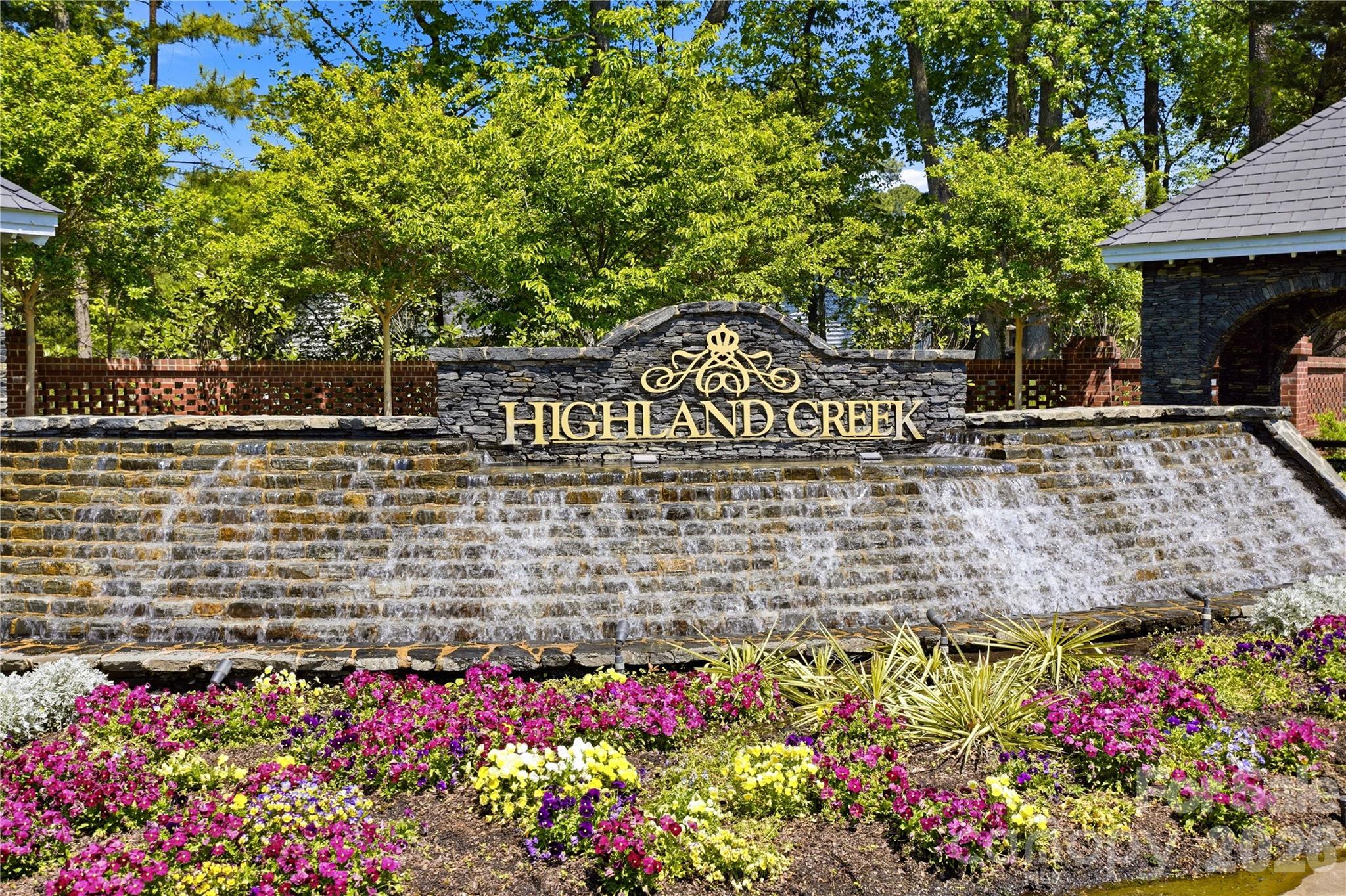 6048 Champions Crest Drive Charlotte NC 28269