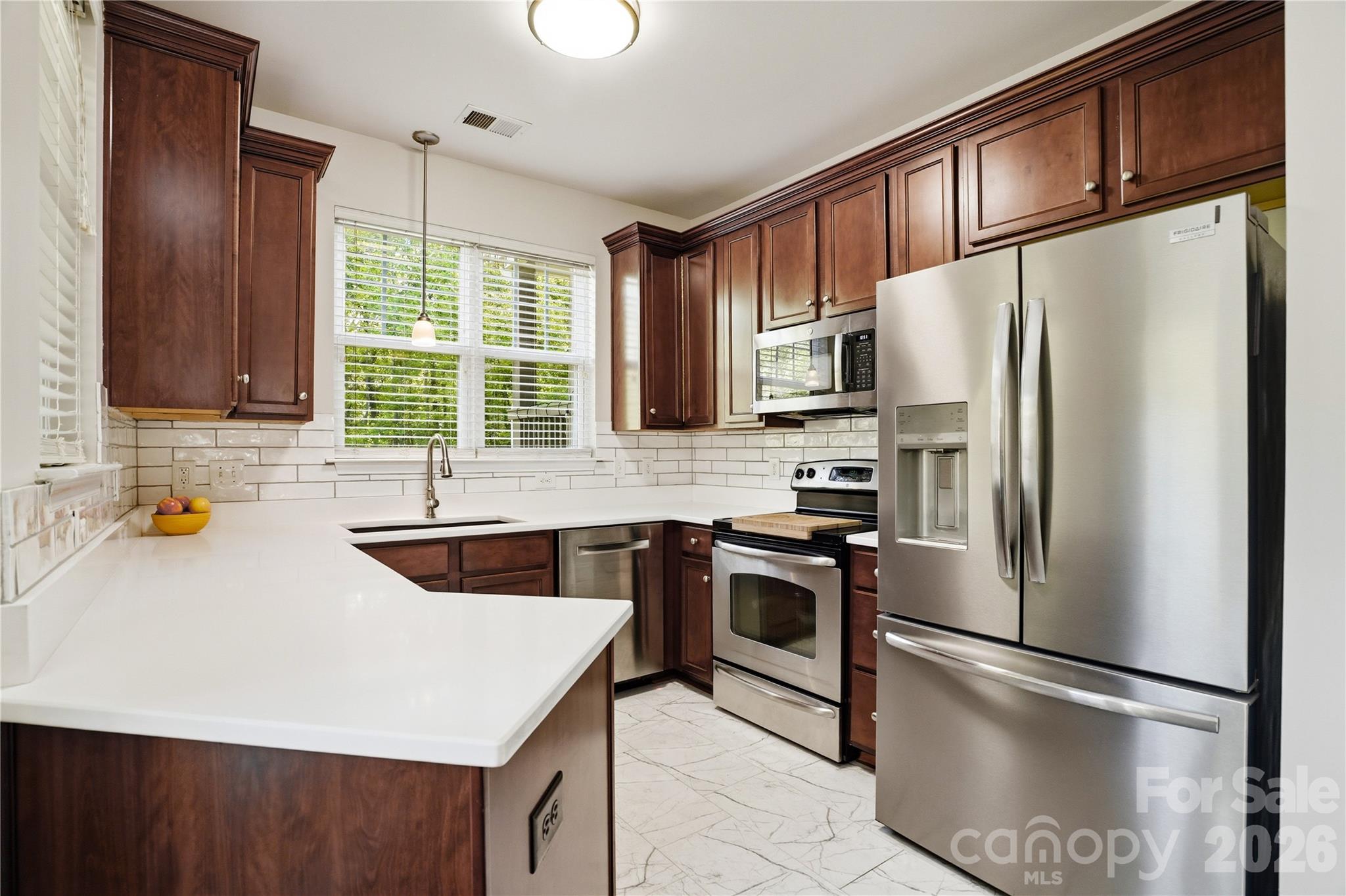 6048 Champions Crest Drive Charlotte NC 28269
