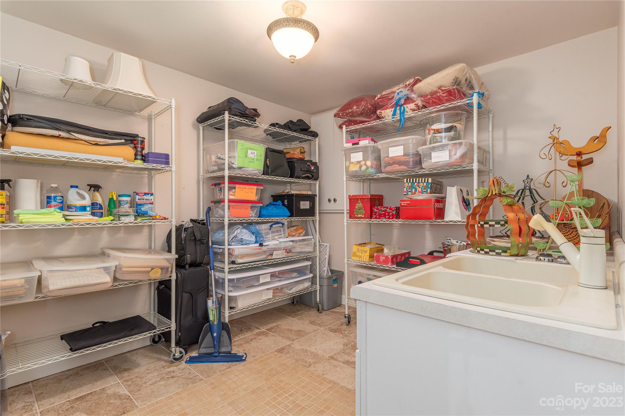 137 Stratford Road Asheville NC 28804