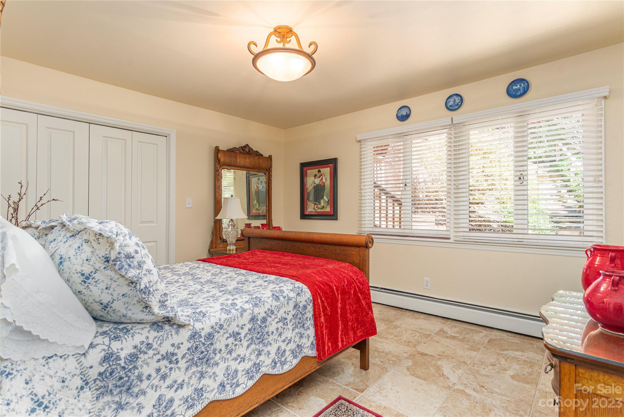 137 Stratford Road Asheville NC 28804