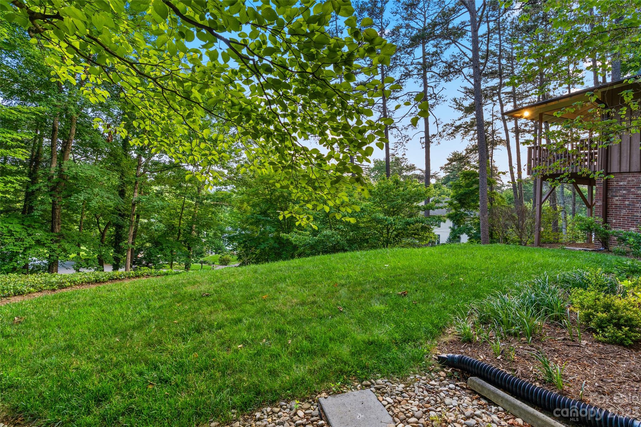 137 Stratford Road Asheville NC 28804